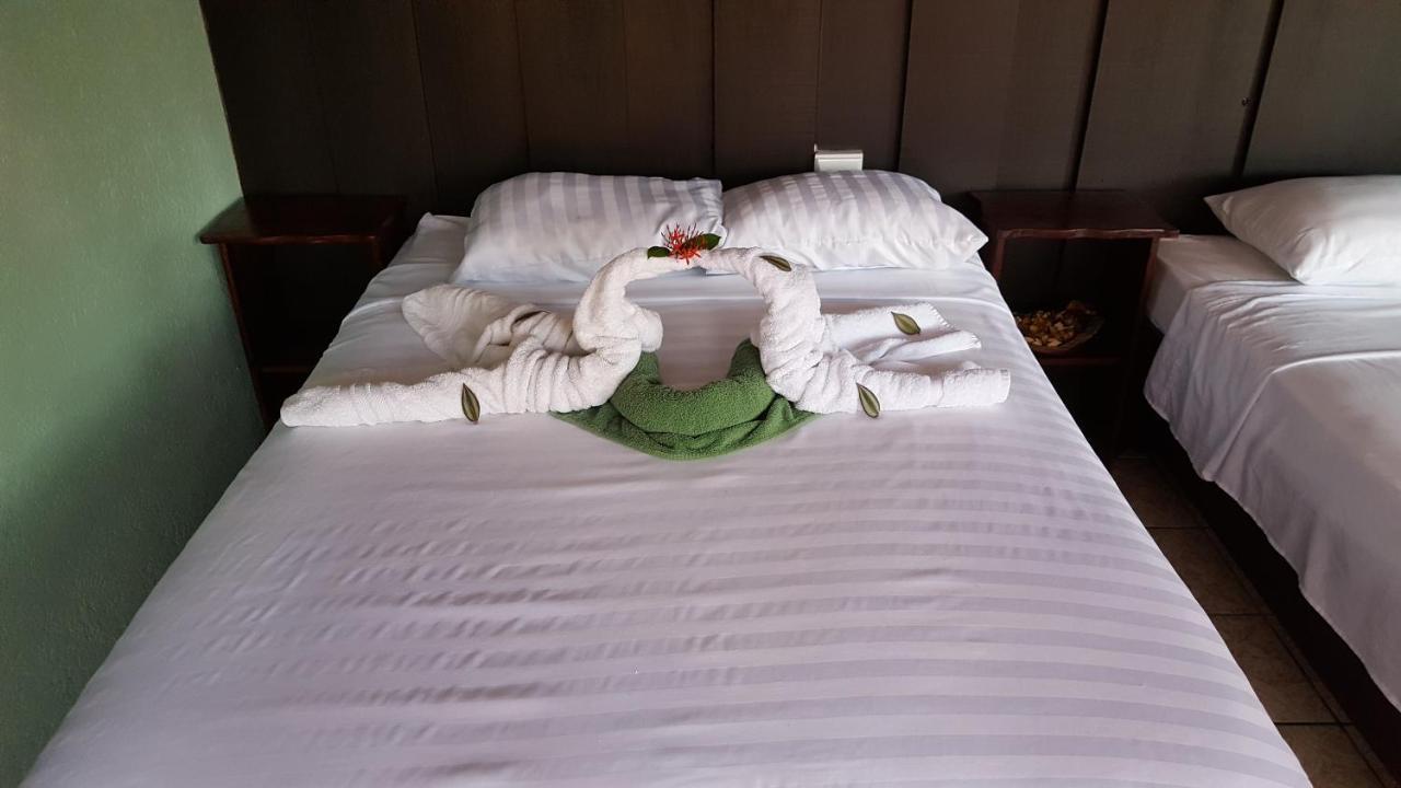 Red Frog Hotel La Fortuna Dış mekan fotoğraf