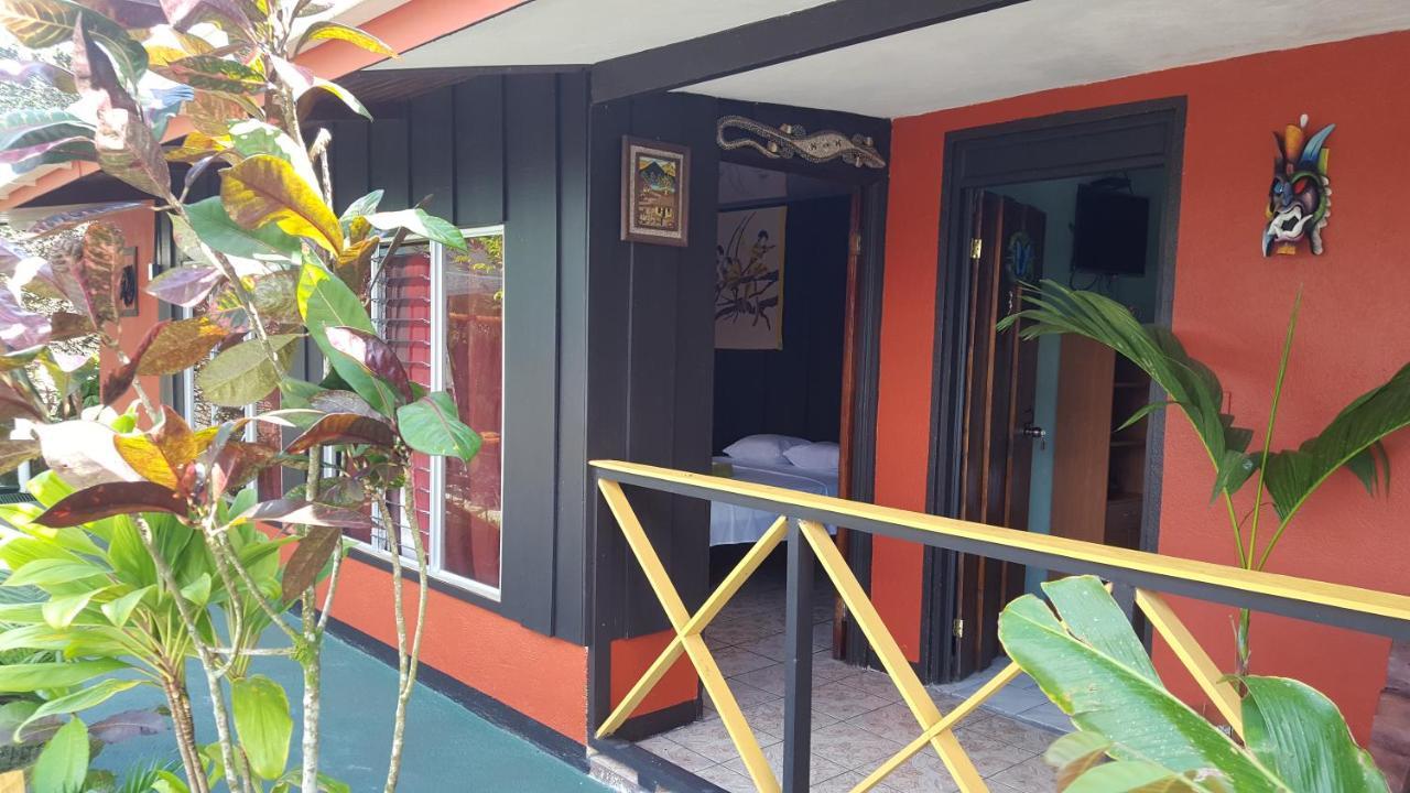 Red Frog Hotel La Fortuna Dış mekan fotoğraf