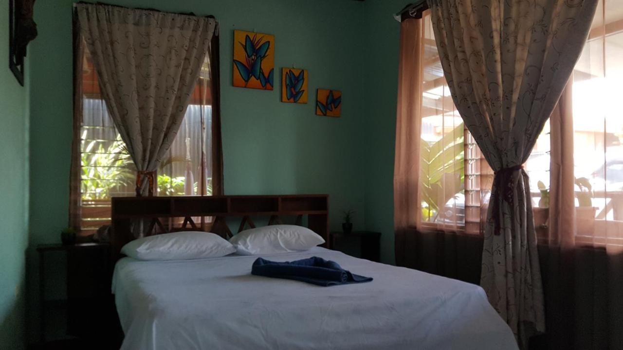 Red Frog Hotel La Fortuna Dış mekan fotoğraf